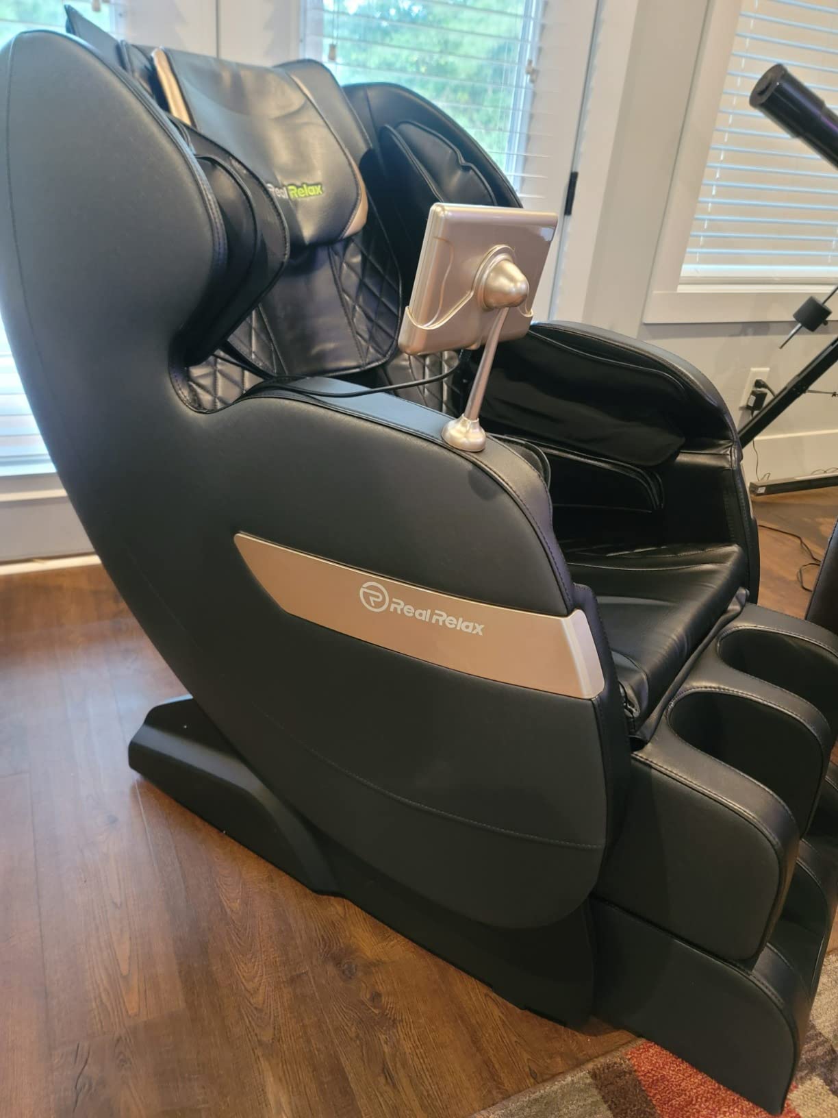 Real Relax 2026 SL-Track Massage Chair, Recliner Full Body Zero Gravity | 8 Auto Modes and Upgraded LCD Screen, Added Voice Broadcast, Headrest Cushion, Child Lock and Pause Button customer photo 1