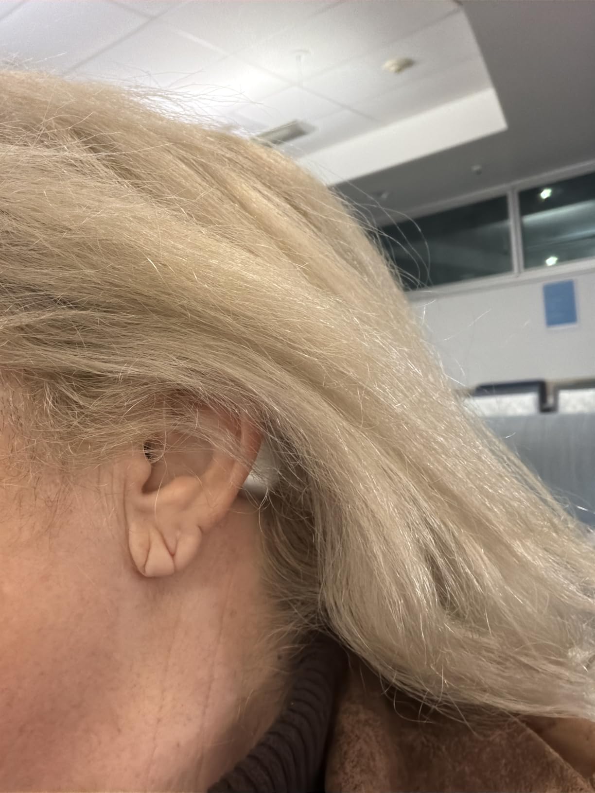 ELEHEAR-Beyond Pro Bluetooth Hearing Aids for Seniors, 30% Clearer Speech | OTC Hearing Aids, Premium Sound Algorithm with VocClear 2.0, Bluetooth 5.3 & Smart App, Fast Charge, Real-Time AI Translation customer photo 2